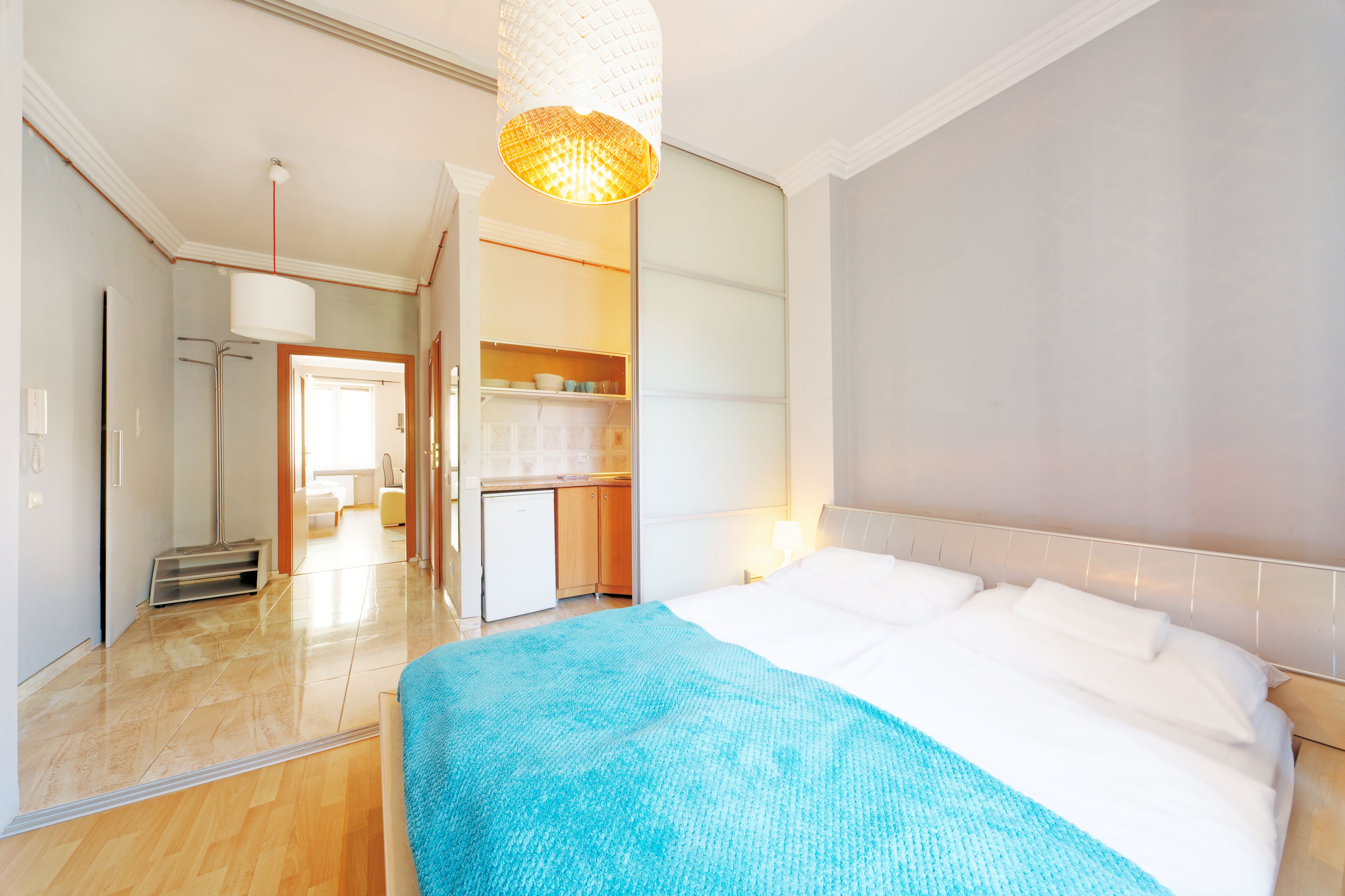 Basic Apartment, 2 Bedrooms, City View (2) | Living area