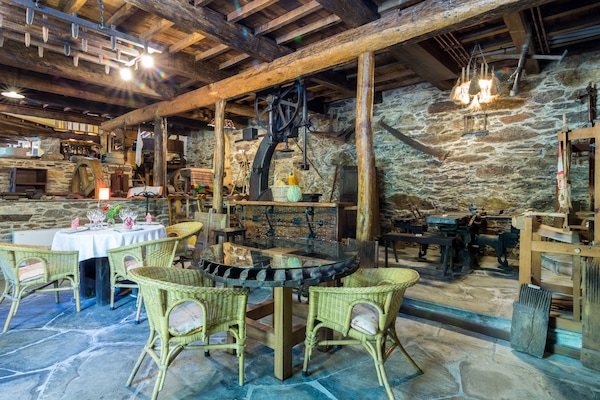 Children's play area - indoor