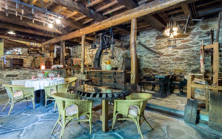 Children's play area - indoor