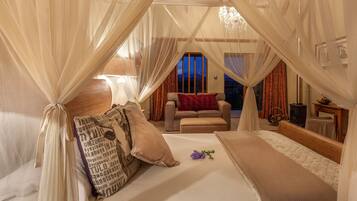 Honeymoon Suite (Superior) | Premium bedding, Select Comfort beds, in-room safe