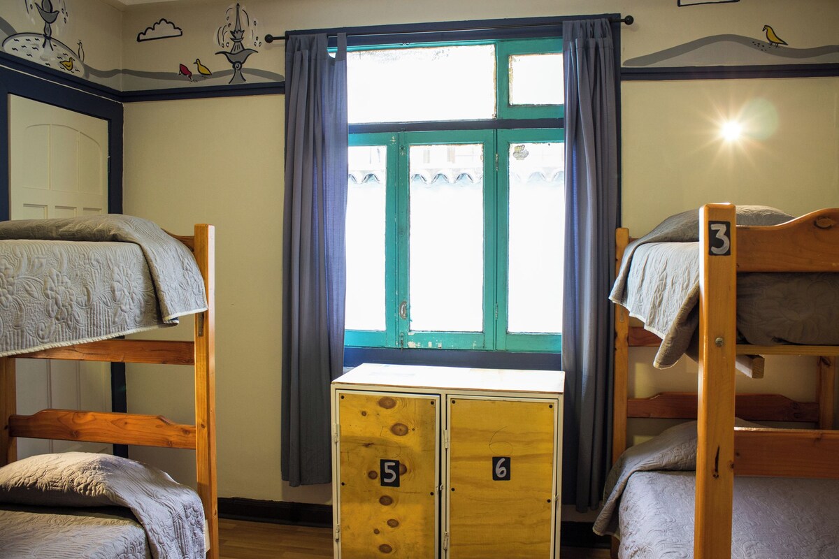 Wifi gratis y ropa de cama 
