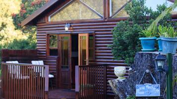 12 Garden Chalet | Balcony