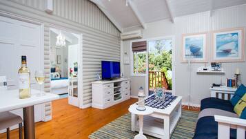 7 Sword Fern Chalet | Living room | DVD player