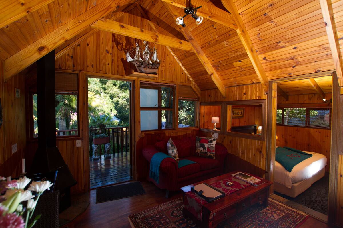 4 & 5 King Chalets | Minibar, in-room safe, cots/infant beds, free WiFi