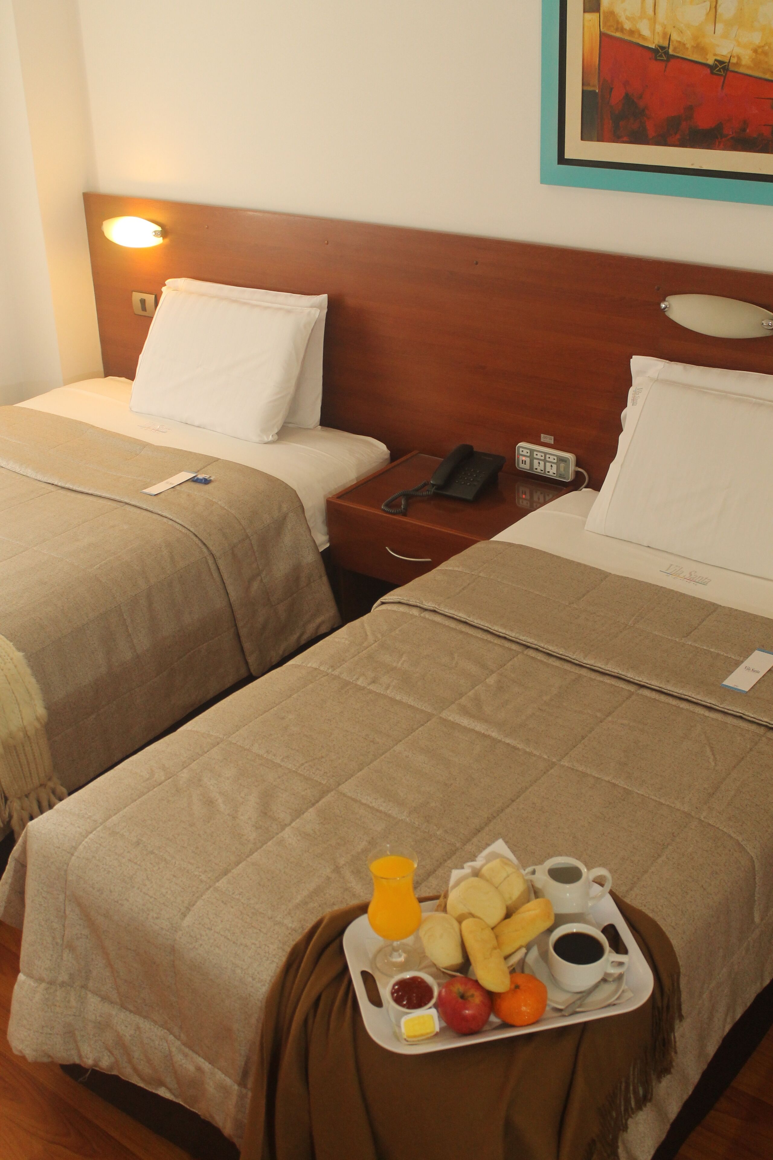 twin room | in-room safe, desk, laptop workspace, free wifi