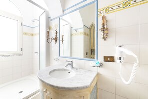 Chambre Double Économique | Salle de bain