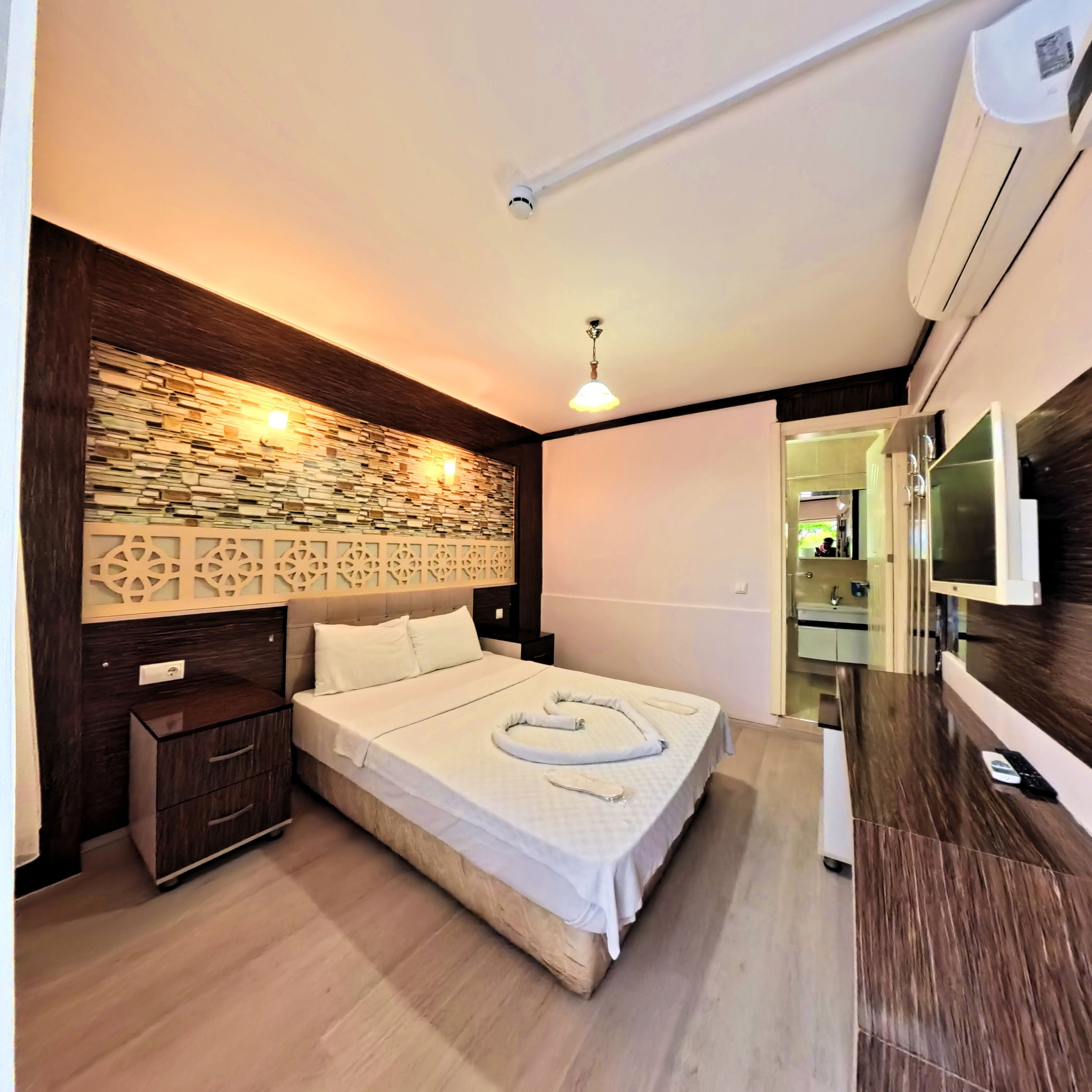 Standard Double Room, 1 Double Bed, Balcony, Pool View