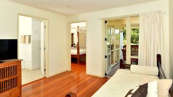 Standard Apartment, 1 Bedroom, Kitchen (Self-Contained Cottage)