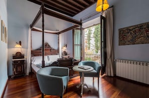 Junior Suite (Alhambra  view)