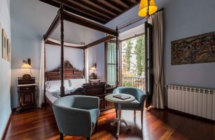 Junior Suite (Alhambra view) | Down comforters, minibar, in-room safe, individually decorated