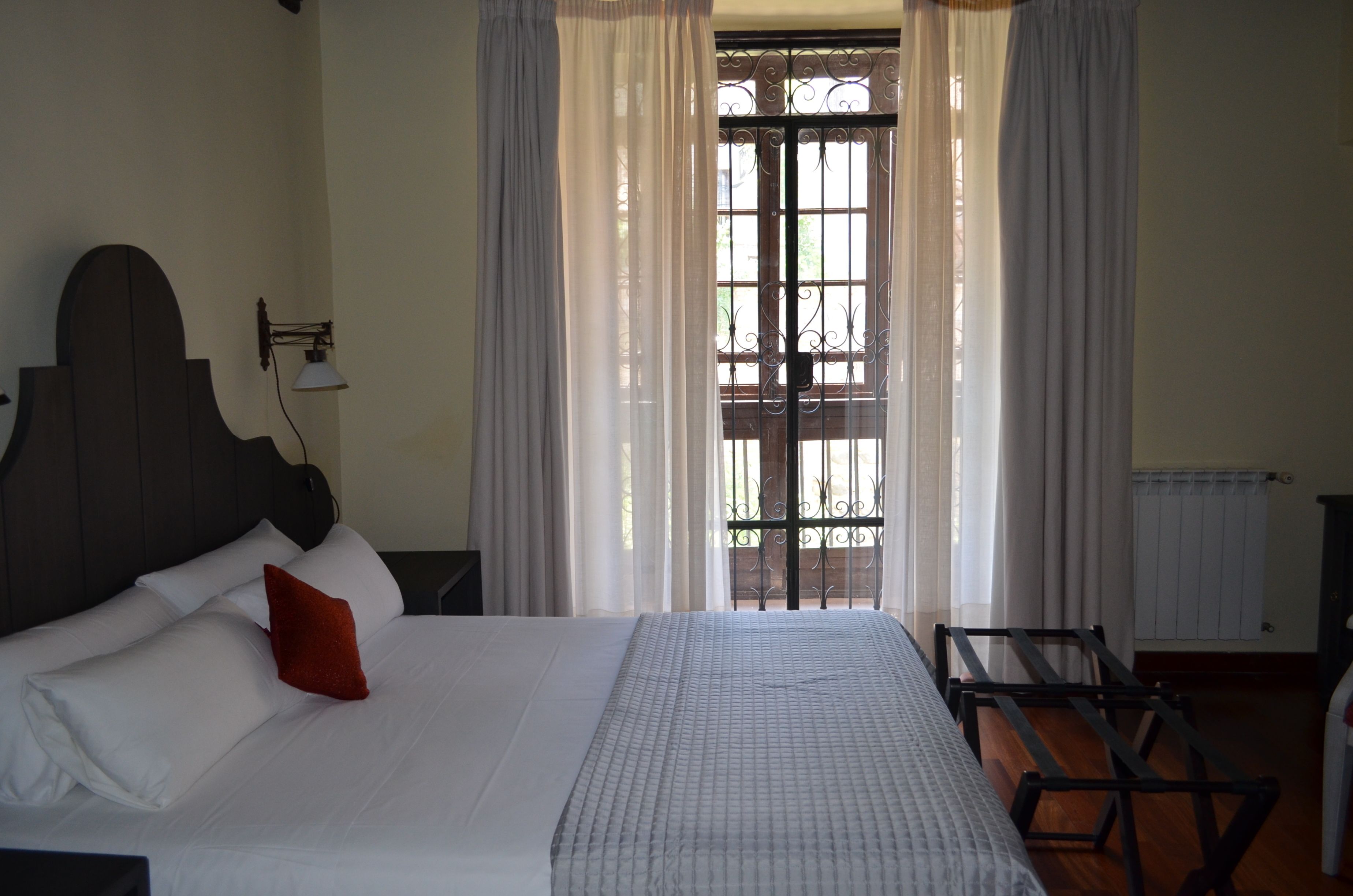 double room (alhambra view) | down duvets, minibar, in-room safe, individually decorated
