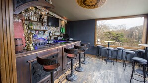 Bar (in der Unterkunft)