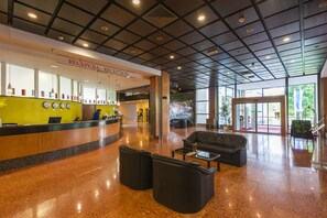 Sittområde i lobbyn