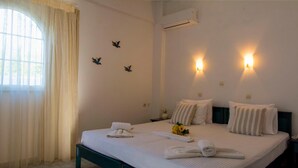 Caja fuerte, cortinas opacas, cunas gratuitas y ropa de cama