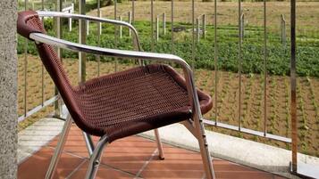 In-room safe, desk, soundproofing, free rollaway beds