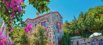 Alacati Zeytin Konak Hotel