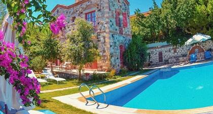 Alacati Zeytin Konak Hotel