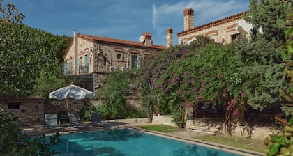 Alacati Zeytin Konak Hotel