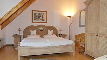 Minibar, Zimmersafe, Bügeleisen/Bügelbrett, kostenloses WLAN