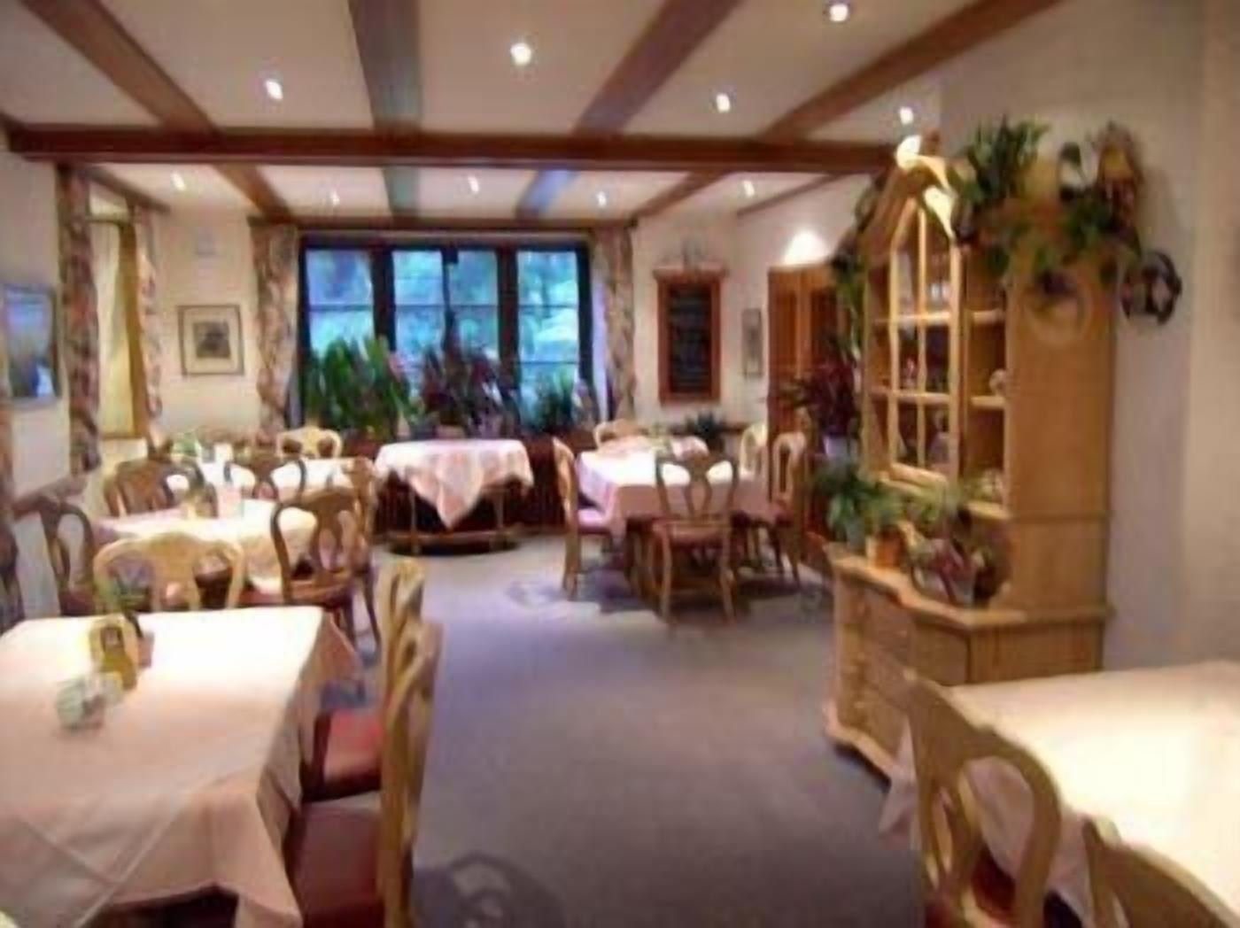 breakfast, lunch, dinner served; regional cuisine