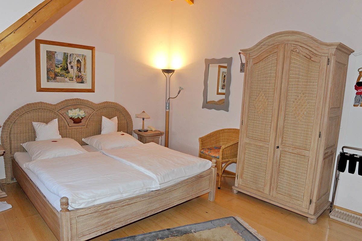 minibar, in-room safe, iron/ironing board, free wifi