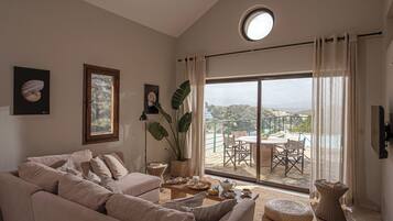 Villa, 2 Schlafzimmer, eigener Pool, Meerblick | Wohnbereich