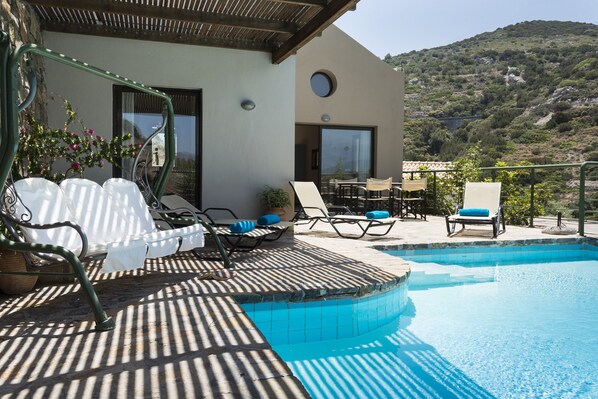 Villa, 2 chambres, piscine privée, vue mer | Terrasse/Patio