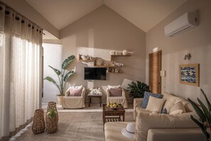 Villa, 4 Bedrooms, Private Pool | Living area