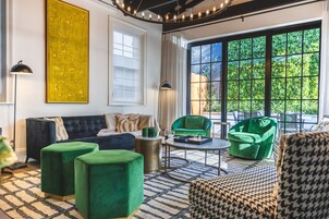 Cape Cadogan Residence | Living area | 37-cm TV with satellite channels