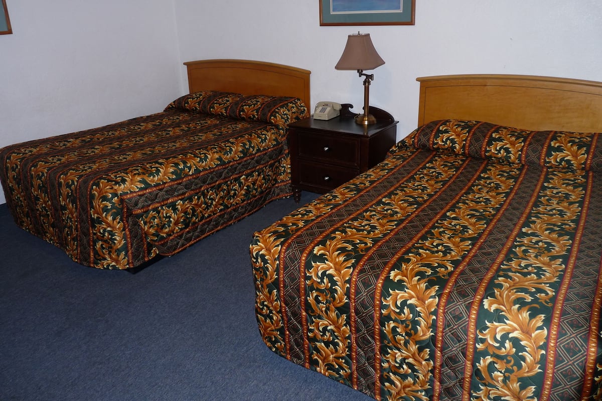 Standard Room, 2 Double Beds, Non Smoking | Blackout drapes, iron/ironing board (on request), WiFi (free)