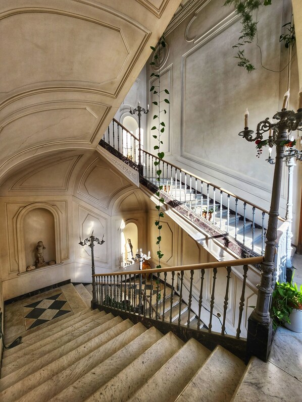 Interior entrance - Dimora del Prete di Belmonte - Bed & Breakfast (Venafro)