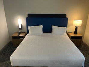 Studio, 1 King Bed, Accessible, Non Smoking | In-room safe, iron/ironing board, free cribs/infant beds