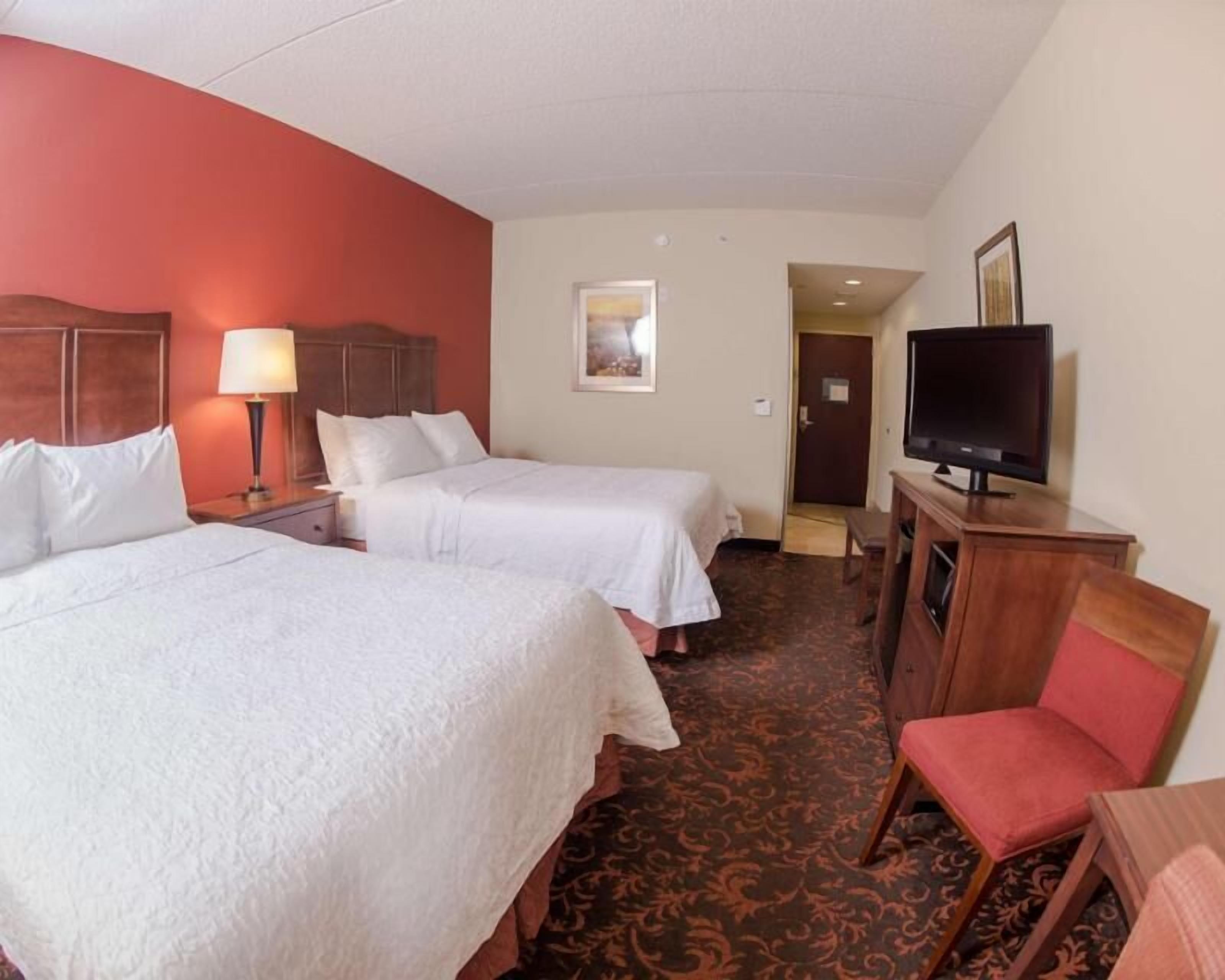 In-room safe, iron/ironing board, free cribs/infant beds