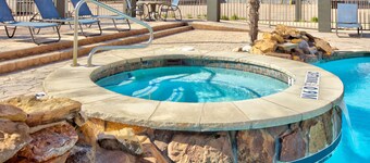 ลากินตา อินน์แอนด์สวีทส์ บายวินด์แฮม ดัลลาส แกรนด์แพรรีเซาท์