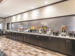 Café da manhã continental grátis todos os dias
