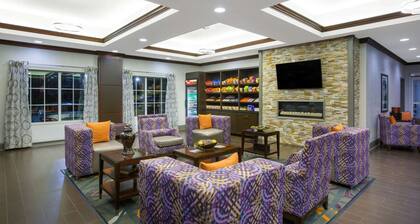 La Quinta Inn & Suites by Wyndham Tupelo