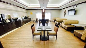 Free daily buffet breakfast