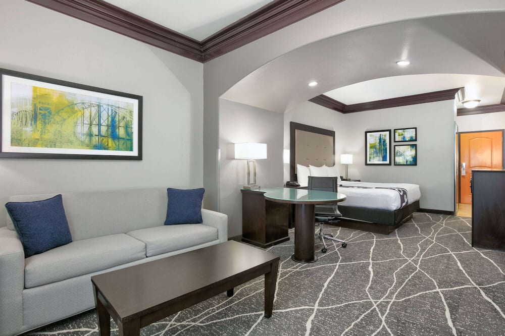 La Quinta Inn & Suites by Wyndham Little Rock - Bryant