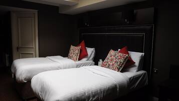 Superior Room, 2 Single Beds, Non Smoking | Premium bedding, desk, iron/ironing board, free cots/infant beds