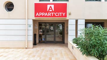 EntrĂ©e de lâhĂ©bergement