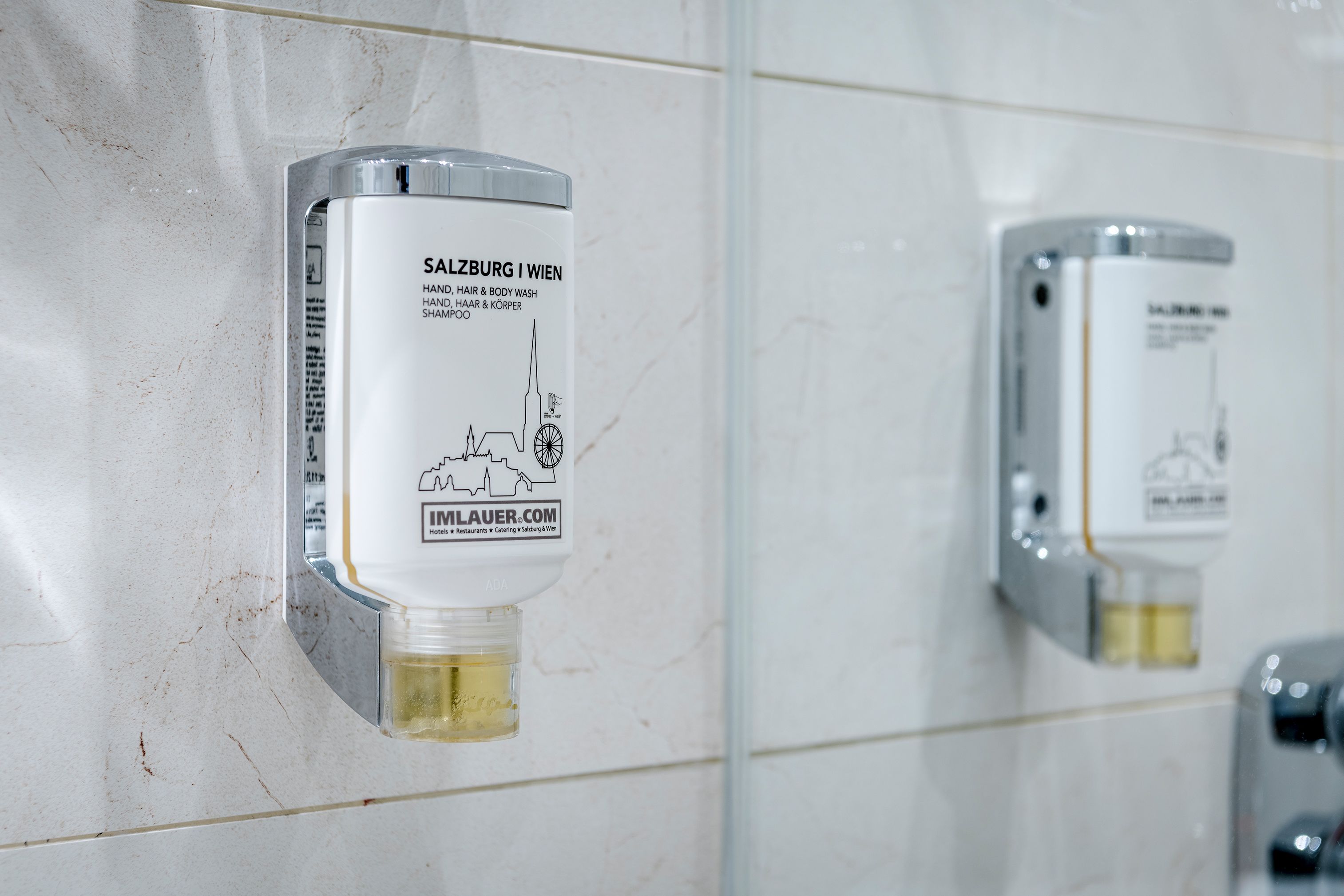 standard twin room | bathroom amenities | shower, hair dryer, towels