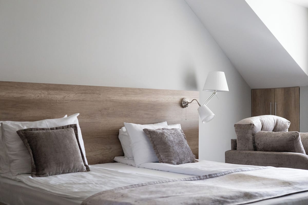 Ropa de cama de alta calidad y minibar