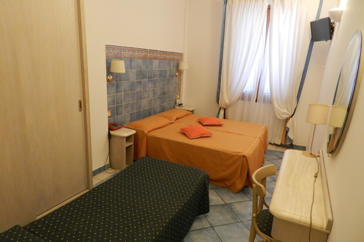 Standard Triple Room | In-room safe, desk, iron/ironing board, free cribs/infant beds