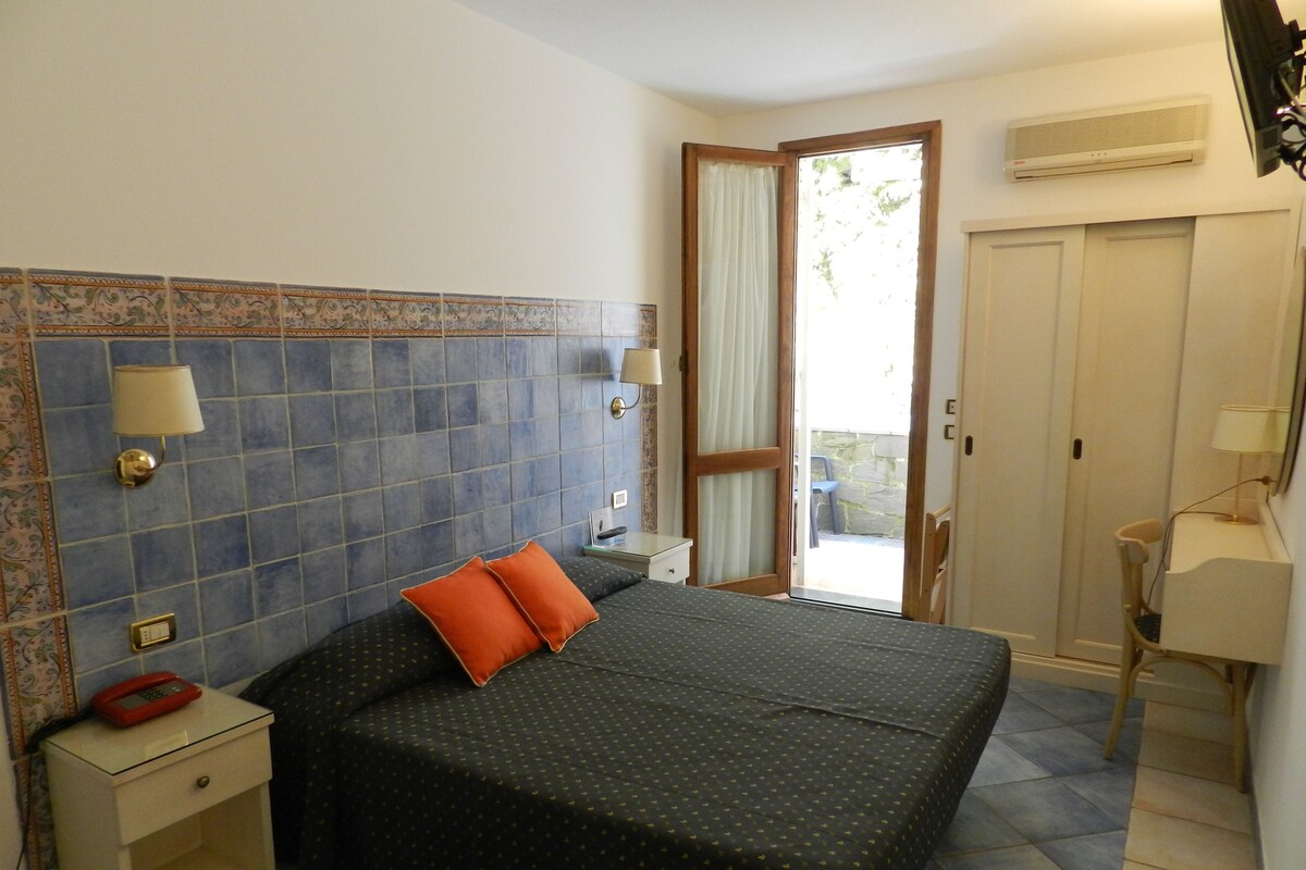 In-room safe, desk, iron/ironing board, free cribs/infant beds
