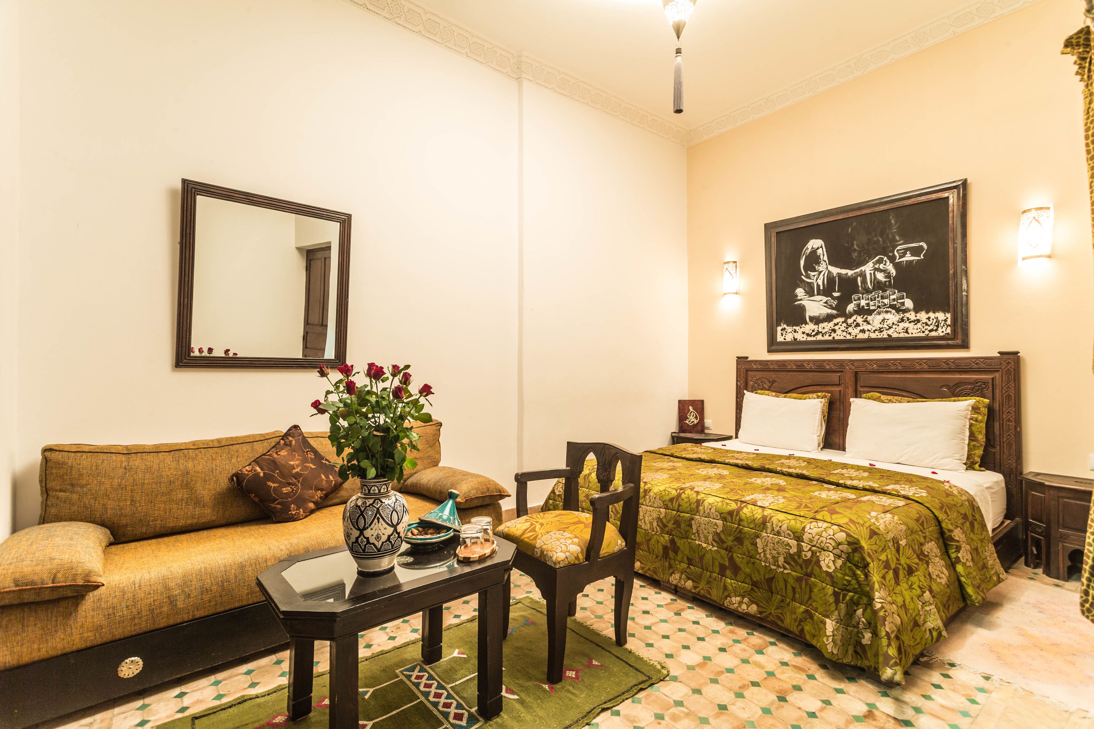 Egyptian cotton sheets, premium bedding, pillow-top beds, minibar
