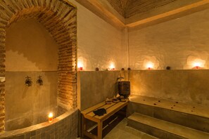 Salle de soins pour les couples, bain turc/hammam, soins du corps