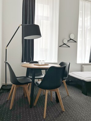 مكتب وواي فاي مجانًا