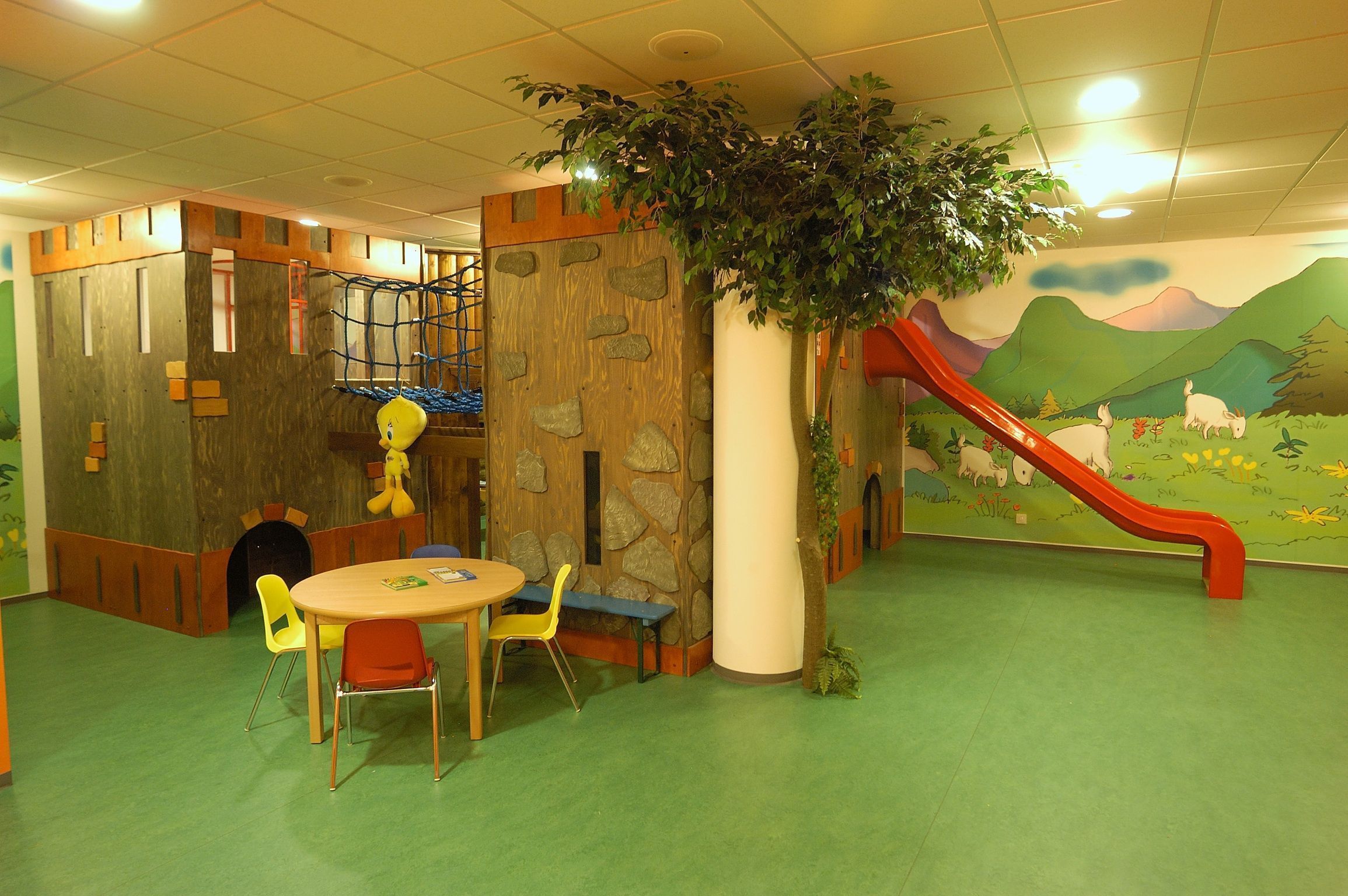 children’s play area – indoor