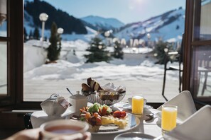 7 restaurants, dinner served, local cuisine - Hotel Alpine Palace (Saalbach-Hinterglemm)