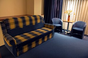 Living area - Samaa Hotel (Bucharest)